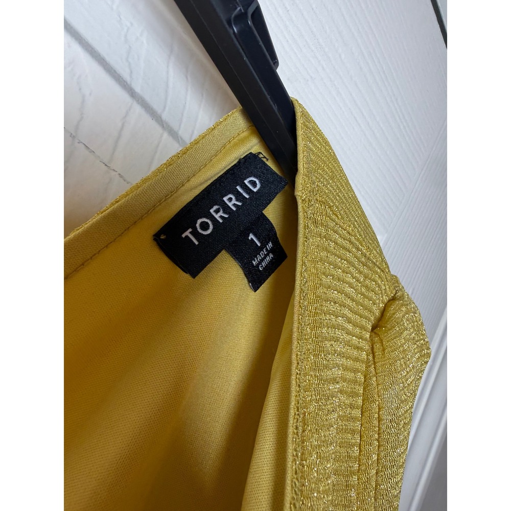 Torrid Yellow Gold Metallic Shimmer Surplice Wrap Tie Back Top Blouse Womens 1 - Picture 3 of 6